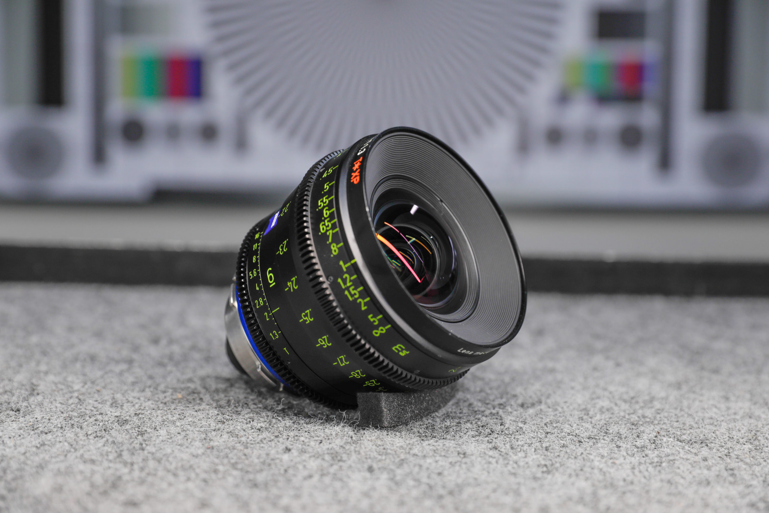 Zeiss-Arri-Ultra16-6mm-t13-ultraprime_mieten-leihen_1 Zeiss-Arri-Ultra16-6mm-t13-ultraprime_mieten-leihen_1